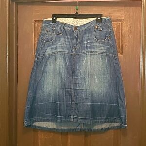 Levi's denim skirt